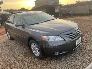 Toyota Camry XLE V6 4dr Sedan (3.5L 6cyl 6AM) 2009 Gray