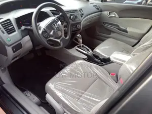 Honda Civic 1.8 5 Door 2012 Silver