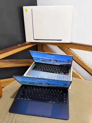 Laptop Apple MacBook Air 2025 M4 16GB Apple M5 SSD 256GB