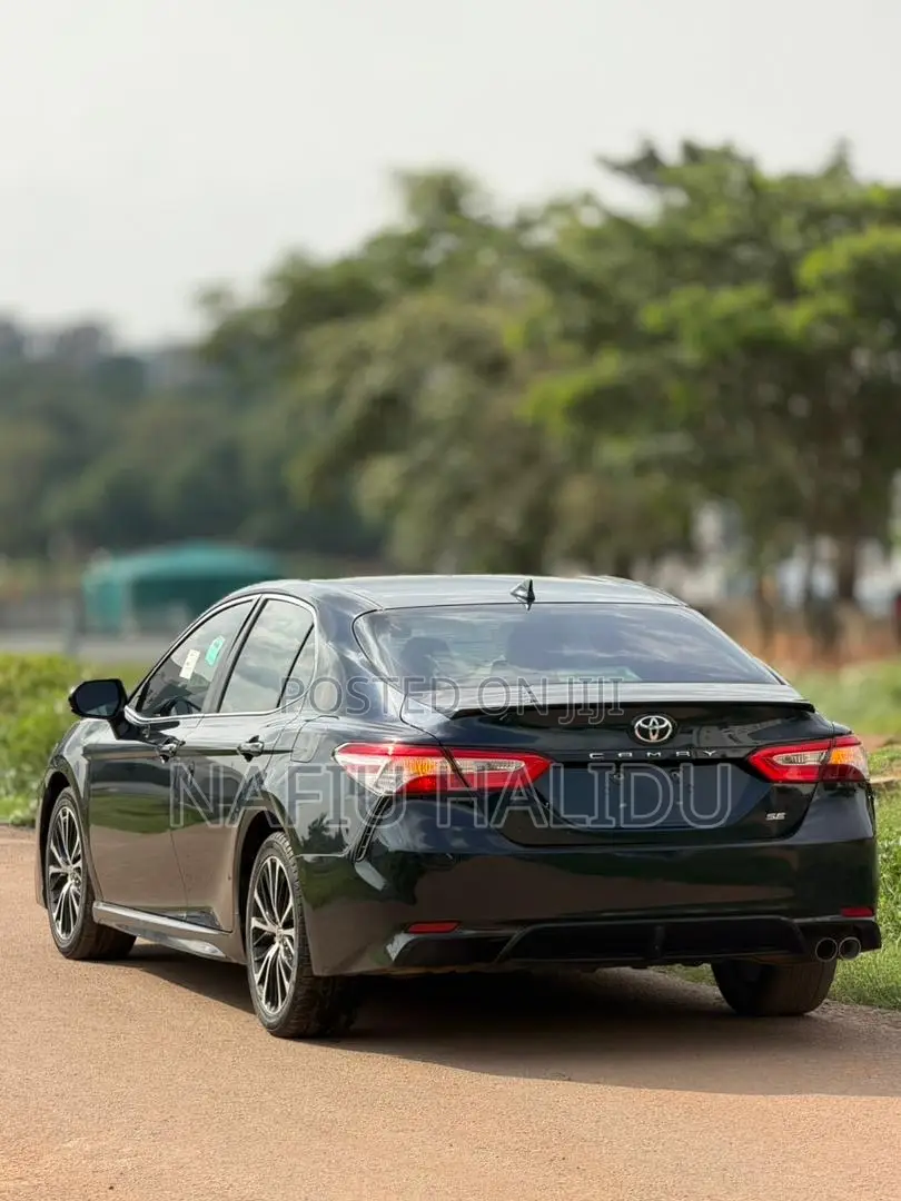 Toyota Camry 2020 Black