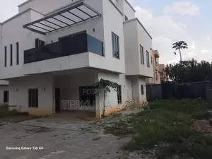 4bdrm Duplex in Katampe Extension for rent
