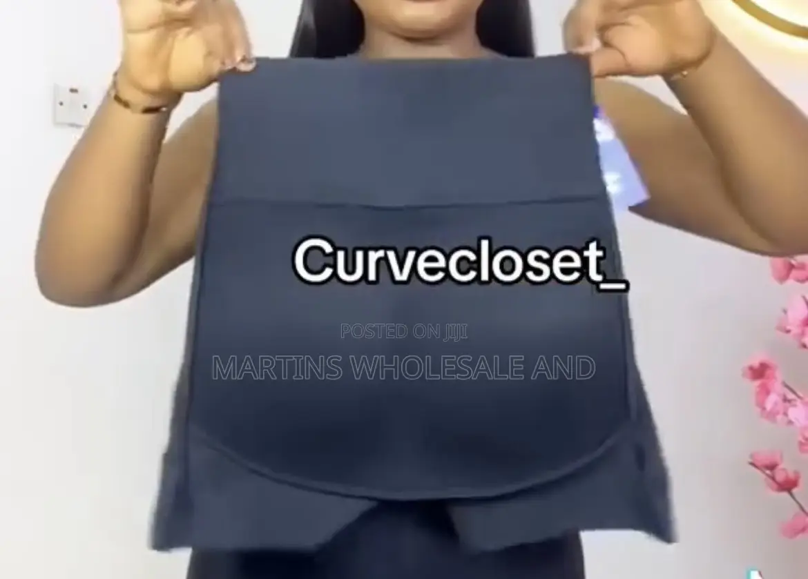 Seamless Butt-Lifting Shapewear Bodysuit