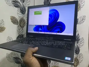 Laptop Dell Precision 7540 16GB Intel Xeon SSD 512GB