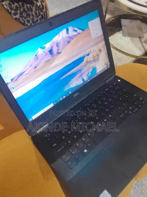 Laptop Dell Latitude 7390 8GB Intel Core i7 SSD 256GB