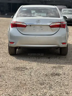 Toyota Corolla 2015 Silver
