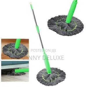 Self-Wringing Mop