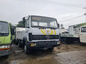 Mercedes Benz 814 Pickup Truck 2005 White