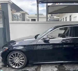 Mercedes-Benz C300 2015 Black