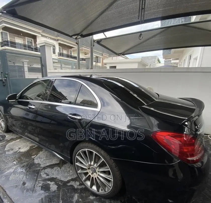 Mercedes-Benz C300 2015 Black