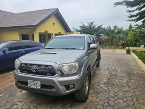 Toyota Tacoma 2014 Silver