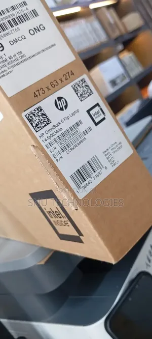 New Laptop HP OmniBook 5 Flip 16GB Intel Core i7 SSD 1T