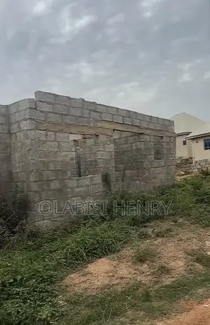 3bdrm House in Ushafa for sale