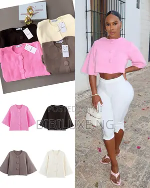 Zr Loose Knit Buttoned Crop Jacket