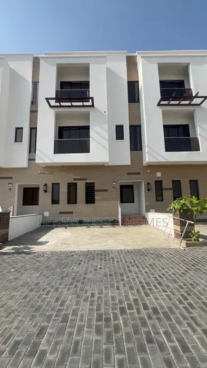4bdrm Duplex in Jahi for sale