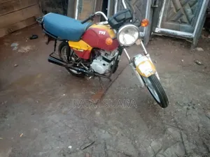 TVS HLX 125 2010 Red
