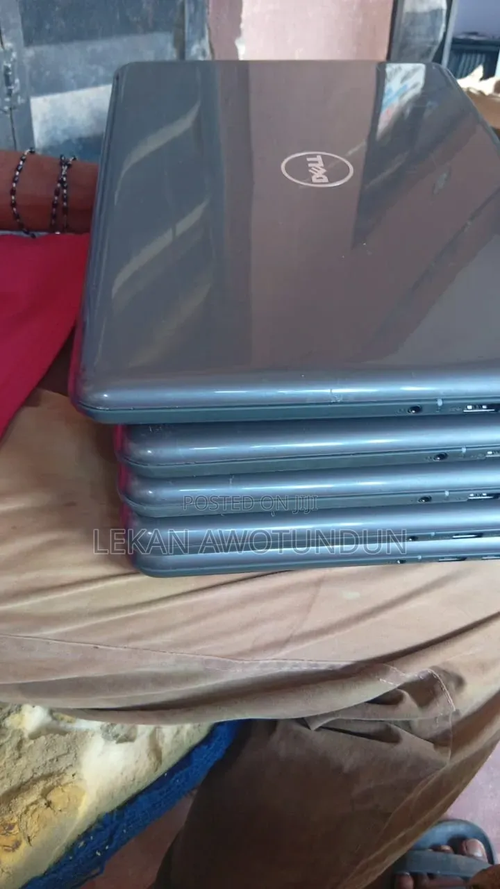 Laptop Dell Latitude 13 3380 4GB Intel Core i3 SSD 128GB