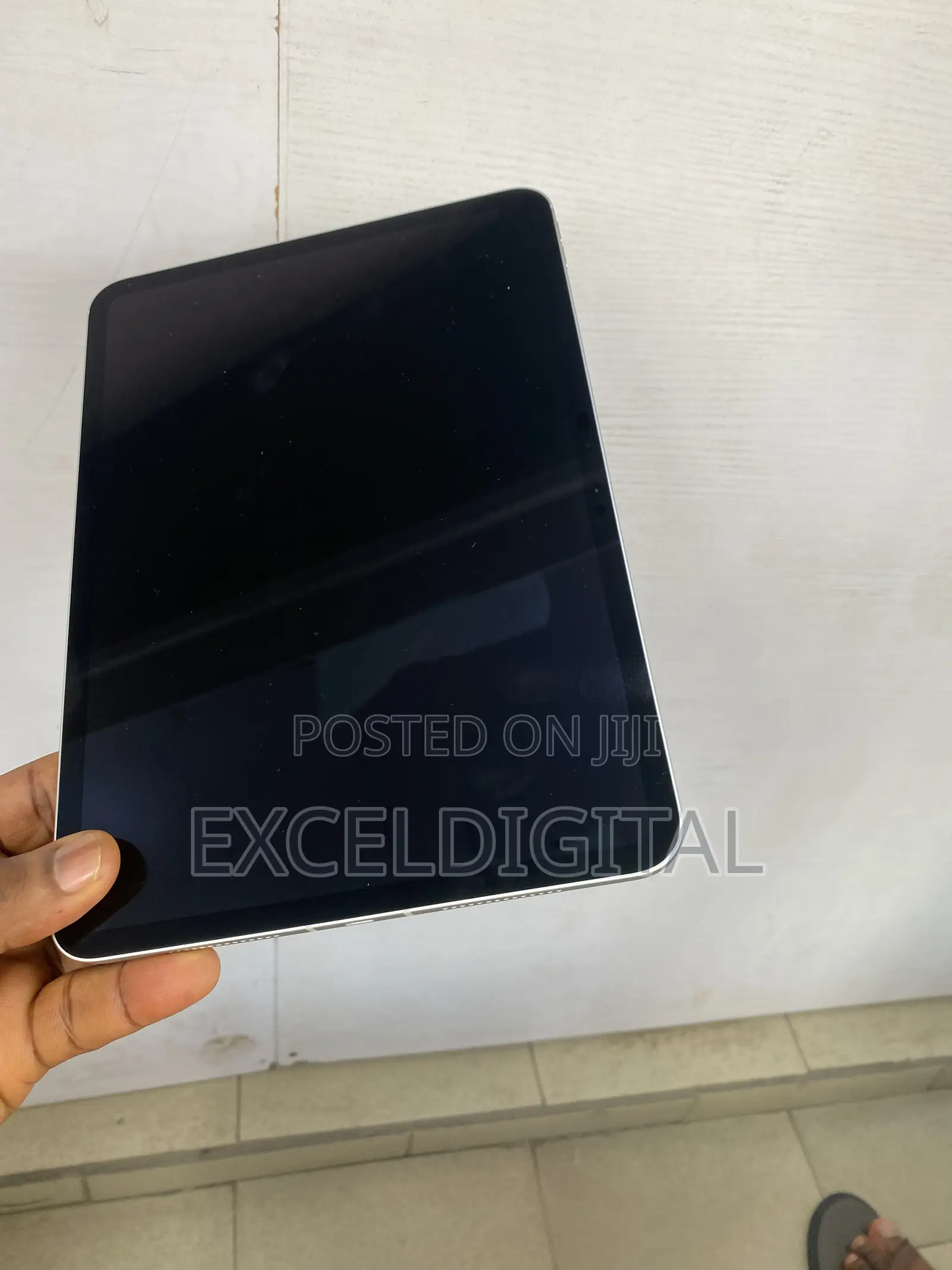 Apple iPad Pro 12.9 (2022) 128 GB Gray
