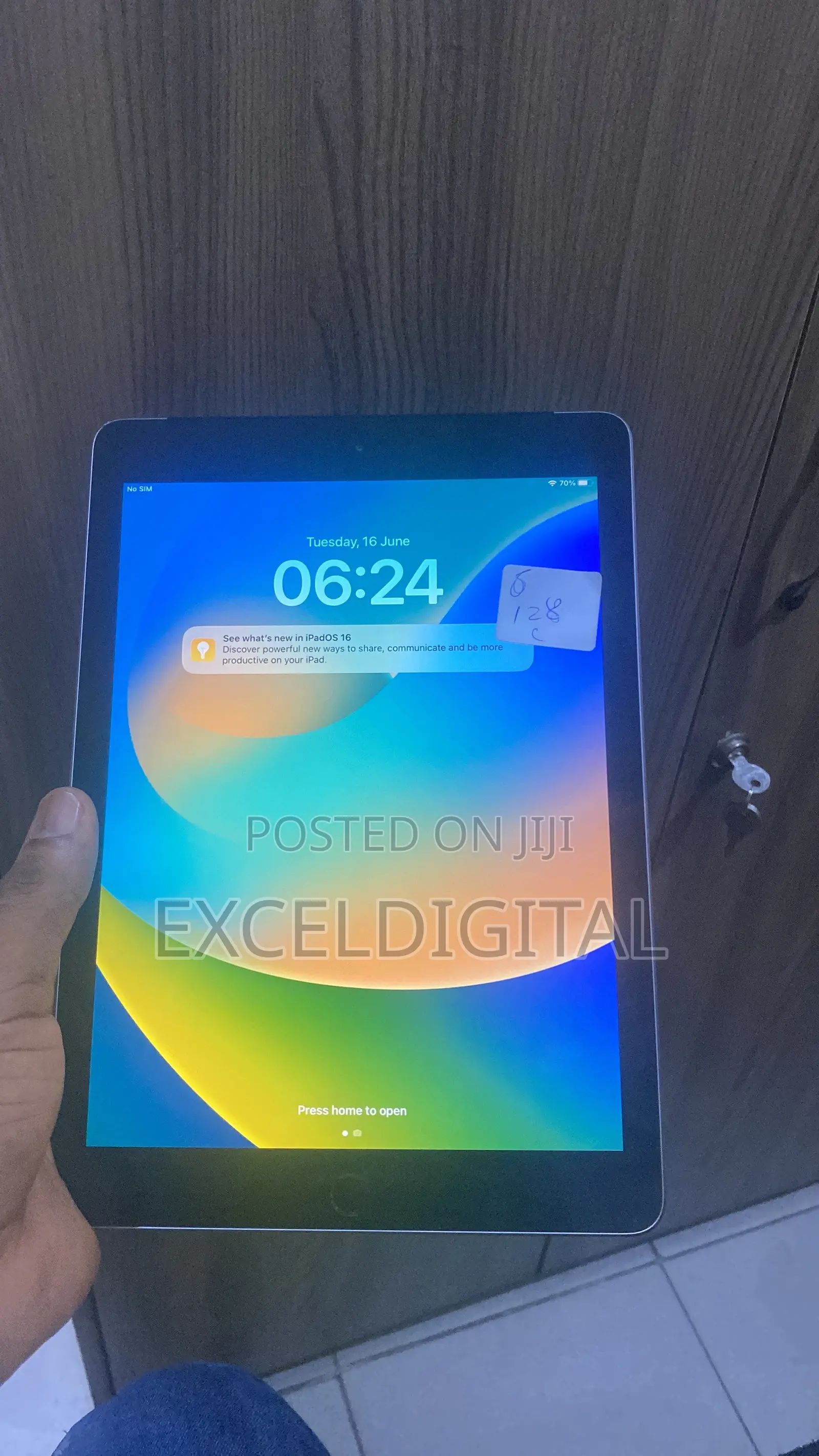 Apple iPad 9.7 32 GB Gray