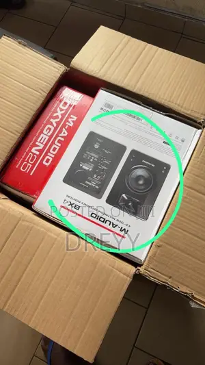 M-Audio Bx4