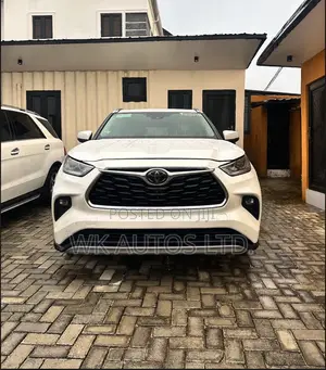 Toyota Highlander Limited AWD 2020 White