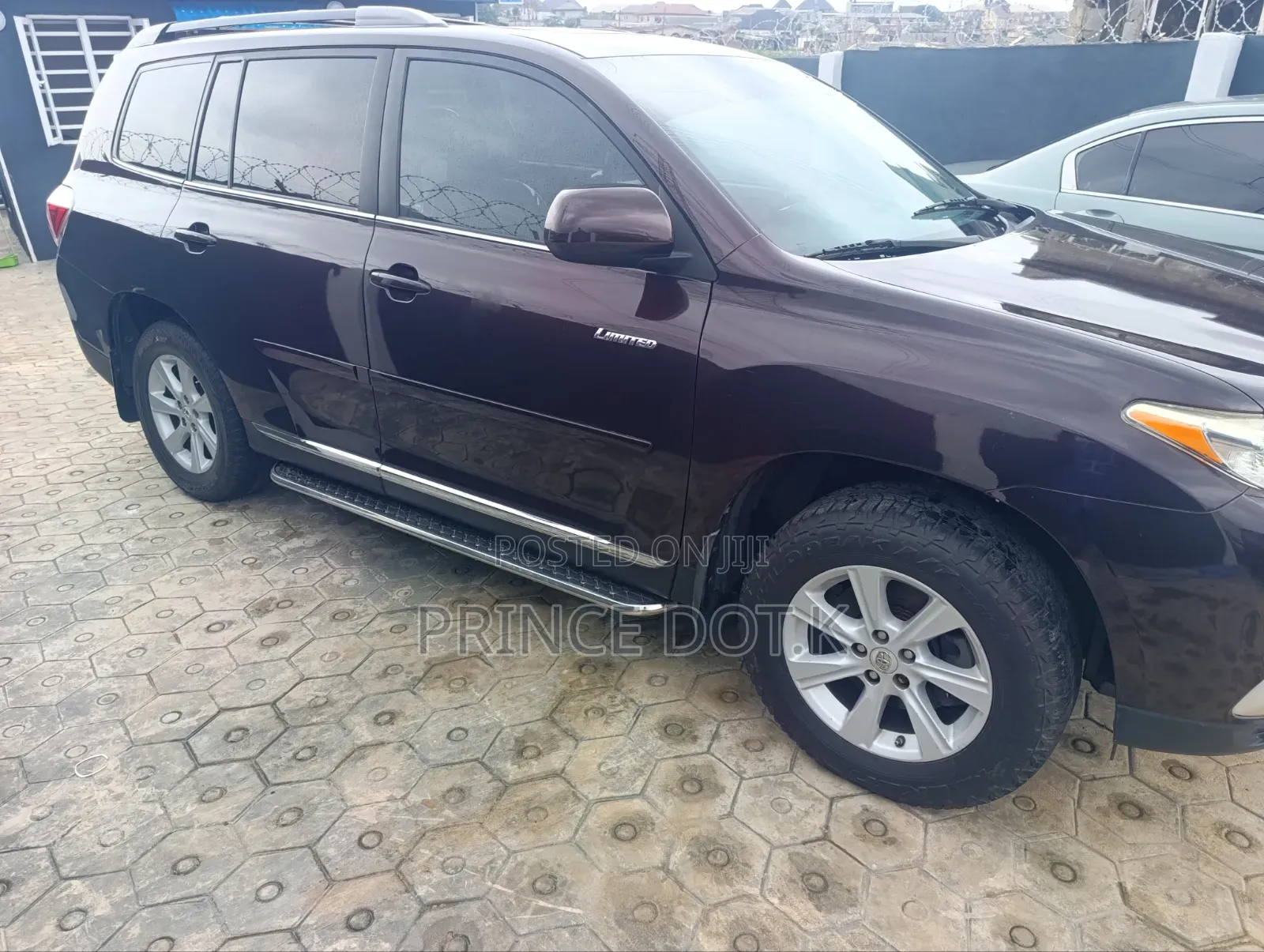 Toyota Highlander 2012 Brown