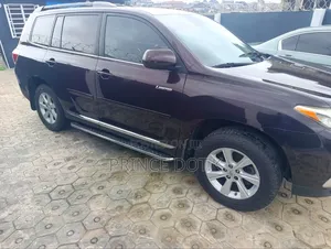 Toyota Highlander 2012 Brown