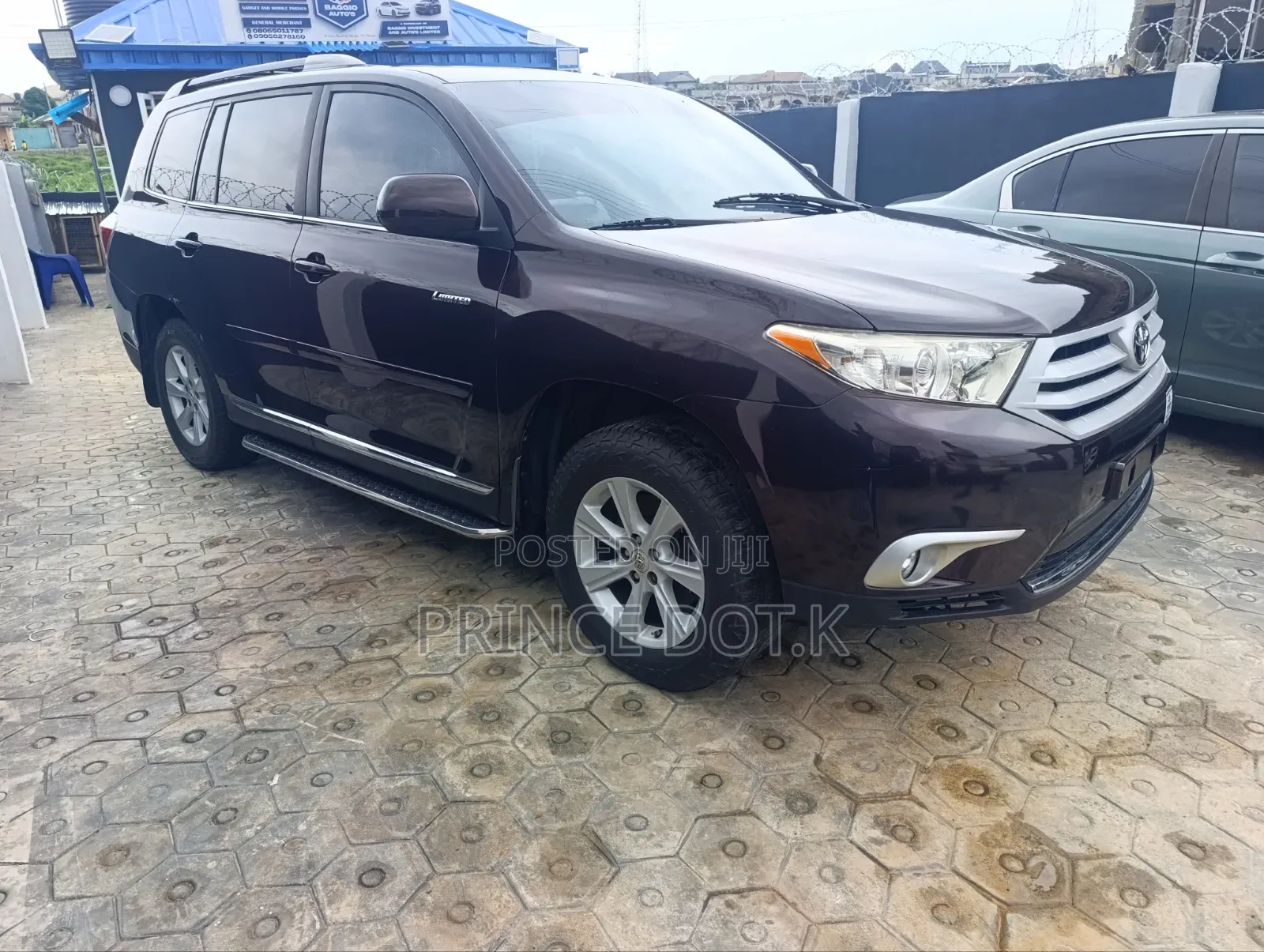 Toyota Highlander 2012 Brown