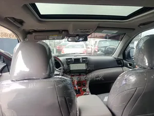 Toyota Highlander 2012 Brown