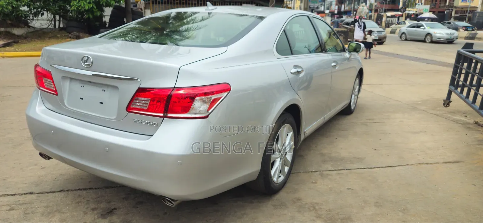 Lexus ES 2012 Silver