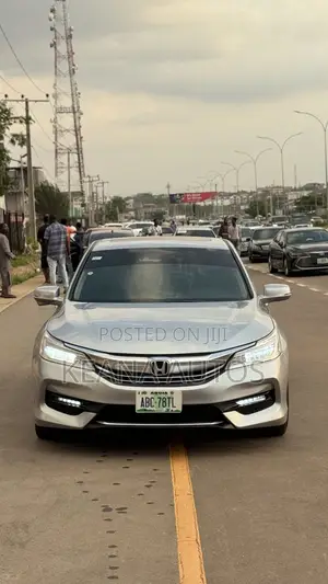 Honda Accord EX-L V6 4dr Sedan FWD (3.5L 6cyl 6A) 2017 Silver