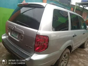 Honda Pilot 2005 Silver