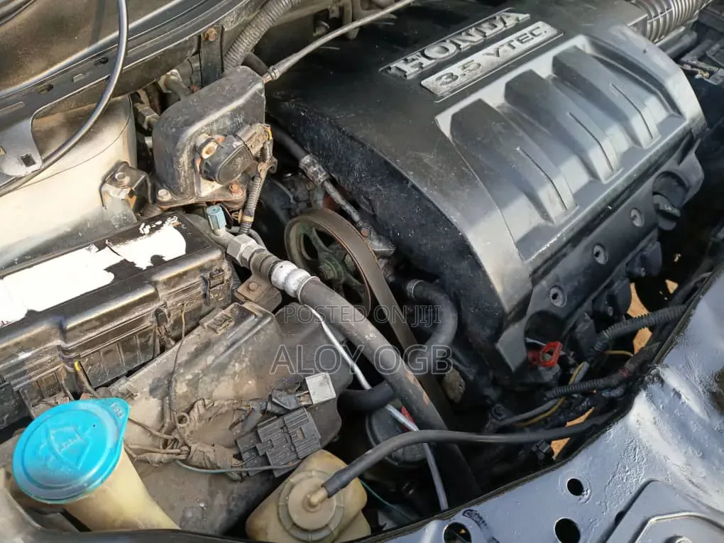 Honda Pilot 2005 Silver
