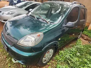 Toyota Yaris 2001 Green