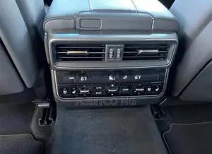 Lexus LX 600 2023 Silver