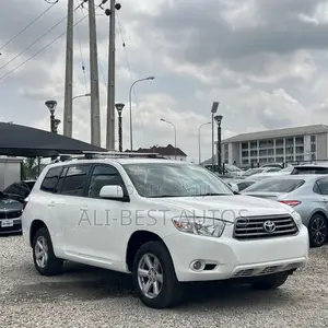 Toyota Highlander 2010 White