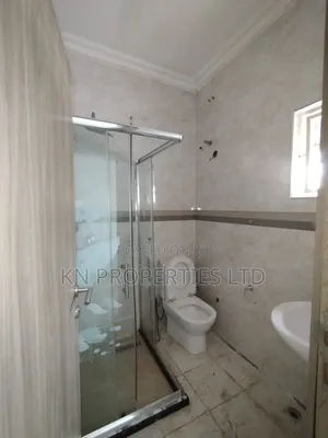 4bdrm Townhouse / Terrace in Katampe for rent