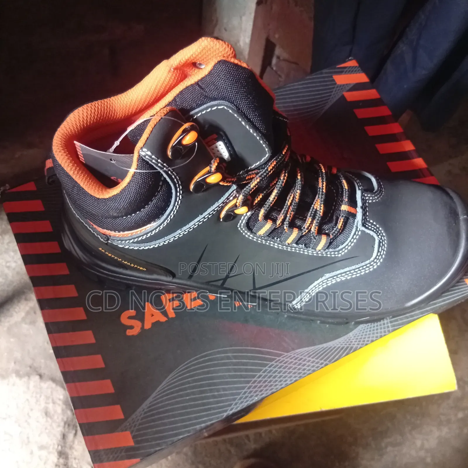 Safety Master Boot