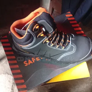 Safety Master Boot