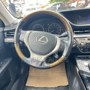 Lexus ES 2013 Black