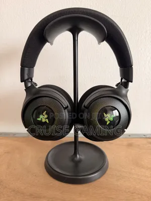 Razer Kraken V4 Chroma RGB Wireless Gaming Headset Perfect Condition