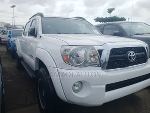 Toyota Tacoma 2011 White
