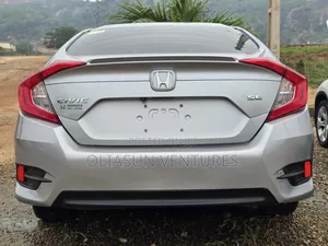 Honda Civic Sport Sedan 2019 Silver