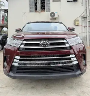 Toyota Highlander XLE V6 4x2 (3.5L 6cyl 6A) 2016 Burgundy
