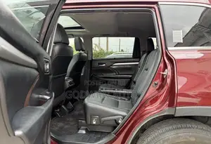 Toyota Highlander XLE V6 4x2 (3.5L 6cyl 6A) 2016 Burgundy