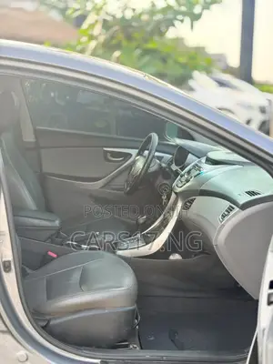 Hyundai Elantra 2013 Silver