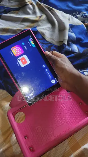 Bebe B88 256 GB Pink