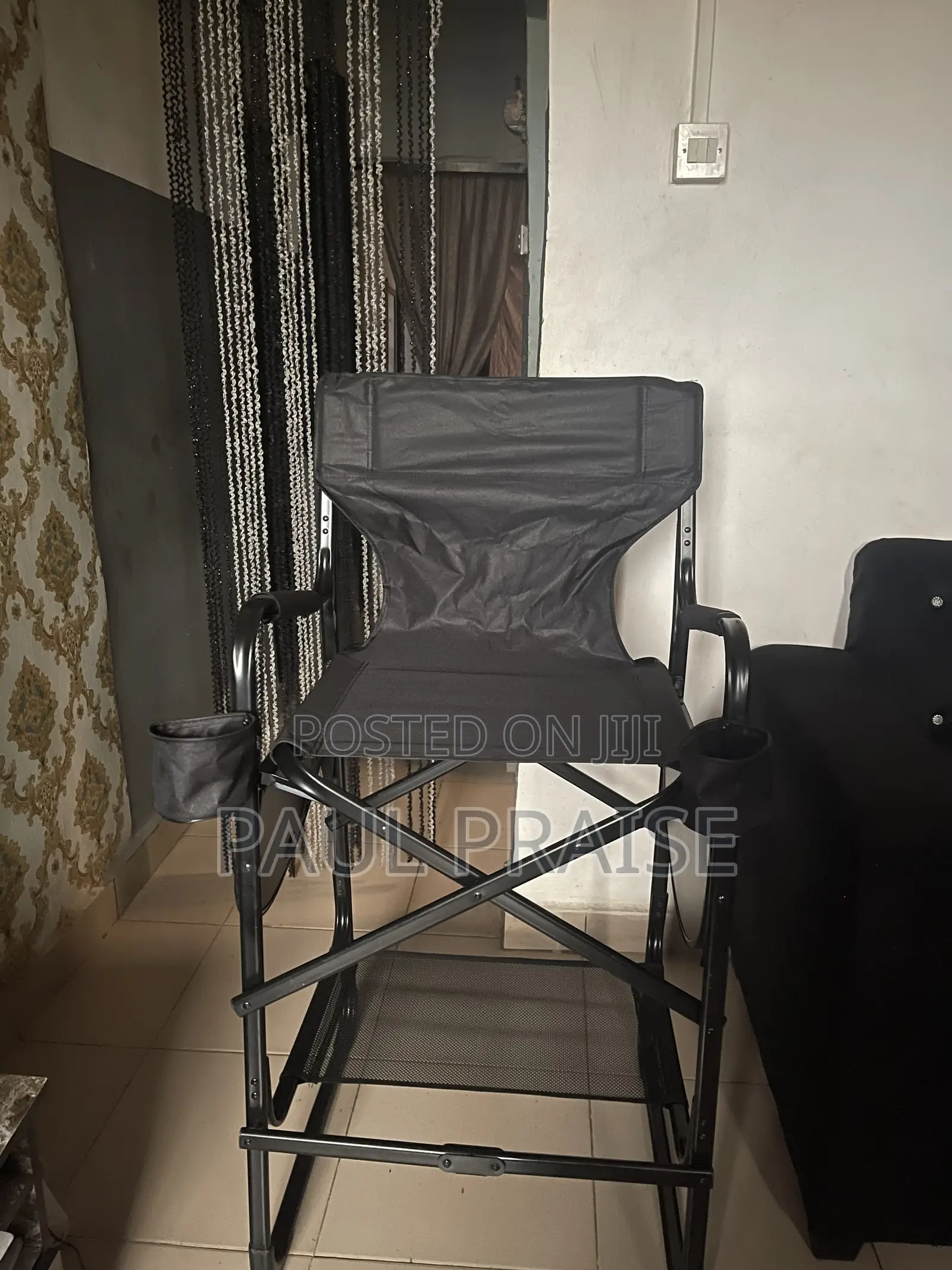 Two Tray Makeup Chair