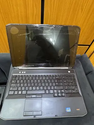Laptop Dell Latitude 5520 8GB Intel Core i5 HDD 320GB