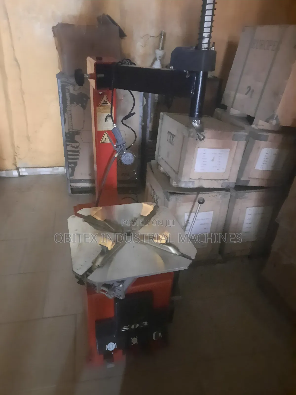 Tire Changing Machine
