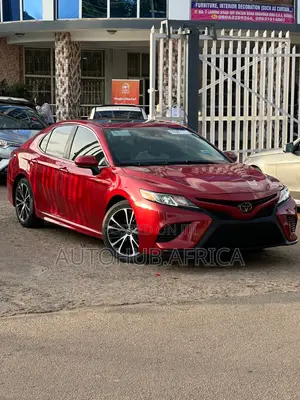 Toyota Camry 2019 Red